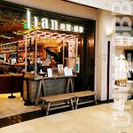 트위터의 유럽 및 미국 거대 수탉 마스터 [BBB 삼촌]과 비교할 때 수탉은 소녀의 팔뚝만큼 두껍고 수탉에 유명한 시계를 착용 한 소녀는 오쟁이 진 남편 노예와 함께 움찔합니다.