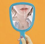 트위터 팔로어 30명을 보유한 인터넷 연예인 암캐 [바실레바의 일기 Vasileva1122]가 복지 개인 사진 촬영에 등장했습니다. 암캐는 소변을 마시고 두 번 성관계를 갖도록 훈련 받았습니다.