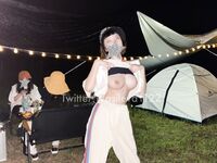 트위터 팔로어 30명을 보유한 인터넷 연예인 암캐 [바실레바의 일기 Vasileva1122]가 복지 개인 사진 촬영에 등장했습니다. 암캐는 소변을 마시고 두 번 성관계를 갖도록 훈련 받았습니다.