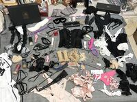 트위터 팔로어 30명을 보유한 인터넷 연예인 암캐 [바실레바의 일기 Vasileva1122]가 복지 개인 사진 촬영에 등장했습니다. 암캐는 소변을 마시고 두 번 성관계를 갖도록 훈련 받았습니다.