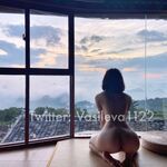 트위터 팔로어 30명을 보유한 인터넷 연예인 암캐 [바실레바의 일기 Vasileva1122]가 복지 개인 사진 촬영에 등장했습니다. 암캐는 소변을 마시고 두 번 성관계를 갖도록 훈련 받았습니다.