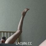 2024年6月流出，推特上的小空姐【Devil60209461】門檻199的付費福利，前凸後翹極品