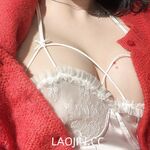 2024年6月流出，推特上的小空姐【Devil60209461】門檻199的付費福利，前凸後翹極品