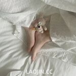 2024年6月流出，推特上的小空姐【Devil60209461】門檻199的付費福利，前凸後翹極品