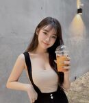 ภาพถ่ายชีวิตของช่างต่อขนตาสุดหวาน "Chloe Lin" ในเมืองเกาสง ประเทศไต้หวัน