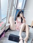 Weibo Twitter The best loli style goddess Welfare Ji [Roe deer’s daily duck] VIP private shooting, big breasts with hairless tender pussy and white juice flowing out, even though she is young, the attributes of a bitch are indeed satisfactory