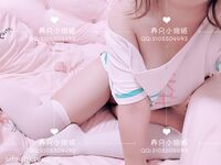 Weibo Twitter The best loli style goddess Welfare Ji [Roe deer’s daily duck] VIP private shooting, big breasts with hairless tender pussy and white juice flowing out, even though she is young, the attributes of a bitch are indeed satisfactory