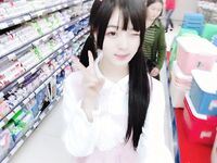 清纯反差小母狗Twitter萝莉『蔡小熊』福利，可爱乖巧的小妹妹怎么能这么烧呢？一线天白虎嫩穴自己插出白浆