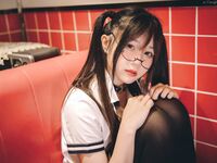 Suye suye ผู้ประกอบการท้องถิ่นราคาสูงที่กำหนดเองดู 2 ภาพ