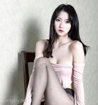 Top female model reveals her face and leaks secrets! Thousands of people want to buy the complete view of the goddess with millions of fans [Huan'er]. She has good looks and a good figure and is the favorite of financial owners. She has leaked picture