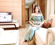 重磅佳作！人生赢家推特富豪大神【海盗船长】私拍第三弹，重金全包多位九头身极品外围女神淫乱大轰趴