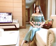 重磅佳作！人生赢家推特富豪大神【海盗船长】私拍第三弹，重金全包多位九头身极品外围女神淫乱大轰趴