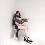 九頭身極品女神！推特天然巨乳網紅【晴紫】福利群不雅私拍，生孩子後奶水充足群內賣人奶