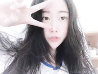 九頭身極品女神！推特天然巨乳網紅【晴紫】福利群不雅私拍，生孩子後奶水充足群內賣人奶