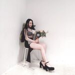 九頭身極品女神！推特天然巨乳網紅【晴紫】福利群不雅私拍，生孩子後奶水充足群內賣人奶