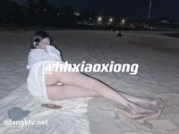 苗条教师小母狗『小熊驾驶员』最新性爱私拍喜欢露出内射和西蓝花健身博主互动一起操娇小女