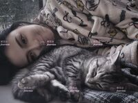 Dewi terkemuka yang kelihatan bintang "menarik telinganya" dipenuhi dengan ayam jantan besar seorang lelaki, yang dilincirkan dan basah, dan farajnya dilincirkan dan hangat daripada orang luar, dewi itu diam-diam seorang jalang yang perlu disetu