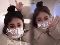 Dewi terkemuka yang kelihatan bintang "menarik telinganya" dipenuhi dengan ayam jantan besar seorang lelaki, yang dilincirkan dan basah, dan farajnya dilincirkan dan hangat daripada orang luar, dewi itu diam-diam seorang jalang yang perlu disetu