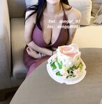 大きな胸と太いお尻のsongqi_97を後ろからプライベートショット