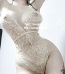 大きな胸と太いお尻のsongqi_97を後ろからプライベートショット