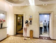 最新7月無水福利！推特優質情侶【mympet】女主身材一流，喜歡挑戰各種難度人前露出，聖水遛狗調教啪啪