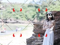 最新7月無水福利！推特優質情侶【mympet】女主身材一流，喜歡挑戰各種難度人前露出，聖水遛狗調教啪啪