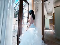 爆乳翘臀女神小可爱露出性爱野战啪啪