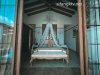 爆乳翘臀女神小可爱露出性爱野战啪啪