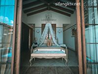 爆乳翘臀女神小可爱露出性爱野战啪啪