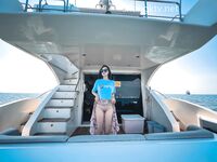 爆乳翘臀女神小可爱露出性爱野战啪啪