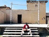 爆乳翘臀女神小可爱露出性爱野战啪啪