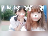 "Leaks about Couples Leaked" Tumambad ang maikling buhok na mapaglarong babae ni Neng Ren na makipagtalik sa kanyang kasintahan.