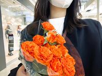 最新7月無水首發福利！推特極品OL風氣質御姐【Jeff_Jarvis】紫薇露出啪啪記錄，浴室貼門後入奶子都壓變形了