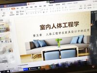 最新7月無水首發福利！推特極品OL風氣質御姐【Jeff_Jarvis】紫薇露出啪啪記錄，浴室貼門後入奶子都壓變形了