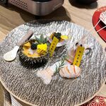 最新7月無水首發福利！推特極品OL風氣質御姐【Jeff_Jarvis】紫薇露出啪啪記錄，浴室貼門後入奶子都壓變形了