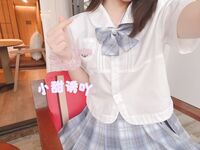 The humanoid little bitch loli "Sweet Temptation Sauce" is a delicate school beauty who is used as a cock condom by her big cock father. The bitch is a meat toilet for the big cock to use casually.