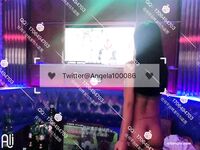 =超嫩極品可愛小母狗『安琪拉』 看似清純的雙馬尾小蘿莉，其實是個渴望被爸爸大雞巴灌滿騷穴的反差婊小母狗