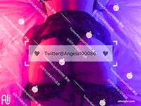 =超嫩極品可愛小母狗『安琪拉』 看似清純的雙馬尾小蘿莉，其實是個渴望被爸爸大雞巴灌滿騷穴的反差婊小母狗