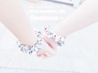 宅男必备！可欲可甜极品网红美少女福利姬【草莓味的奈奈兔】付费福利私拍合集