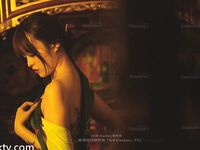 宅男必备！可欲可甜极品网红美少女福利姬【草莓味的奈奈兔】付费福利私拍合集