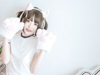 宅男必备！可欲可甜极品网红美少女福利姬【草莓味的奈奈兔】付费福利私拍合集