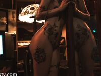 宅男必备！可欲可甜极品网红美少女福利姬【草莓味的奈奈兔】付费福利私拍合集