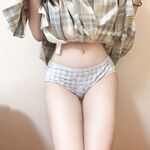 主人爸爸的人形小母狗『小7软糖ovo』这么紧致的逼逼爸爸们喜欢吗？会不会感觉很舒服很爽，又被爸爸填满了