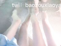 超嫩清純反差小母狗『小羊咩咩』和好閨蜜一起被爸爸調教，小穴穴又被爸爸精液灌滿了，極品粉嫩的小可愛