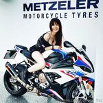 Nữ thần xăm hình đa chủng tộc E-cup người Singapore "Ada822" trông giống Stefanie Sun lộ mặt trong bộ ảnh riêng tư quy mô lớn, tán tỉnh và thủ dâm say đắm cho cả nam và nữ.