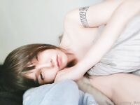 Nữ thần xăm hình đa chủng tộc E-cup người Singapore "Ada822" trông giống Stefanie Sun lộ mặt trong bộ ảnh riêng tư quy mô lớn, tán tỉnh và thủ dâm say đắm cho cả nam và nữ.