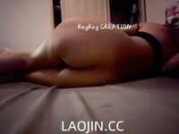 Pada tahun 2024, wanita cantik pendakap gigi Taiwan [RayRay Rui Rui] telah menghantar tweet satu manfaat, mendedahkan payudara besarnya di pasar raya, melakukan hubungan seks 3P serampang dua mata, jarang menunjukkan wajahnya