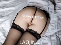 Pada tahun 2024, wanita cantik pendakap gigi Taiwan [RayRay Rui Rui] telah menghantar tweet satu manfaat, mendedahkan payudara besarnya di pasar raya, melakukan hubungan seks 3P serampang dua mata, jarang menunjukkan wajahnya