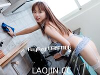 Pada tahun 2024, wanita cantik pendakap gigi Taiwan [RayRay Rui Rui] telah menghantar tweet satu manfaat, mendedahkan payudara besarnya di pasar raya, melakukan hubungan seks 3P serampang dua mata, jarang menunjukkan wajahnya