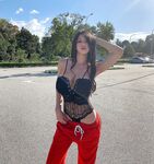 말레이시아의 슈퍼 인기 인터넷 연예인 e 스포츠 여신 "mspuiyi"OF는 얼굴과 폭발적인 몸매와 음란 한 릴리가 누워있는 모델로 대규모 개인 사진 촬영을했습니다.